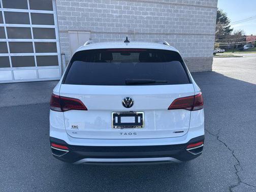 2024 Volkswagen Taos 1.5T SE
