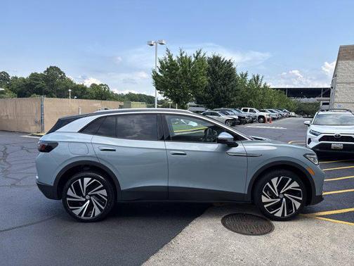 2025 Volkswagen ID.4 Pro S Plus
