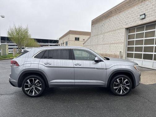 2025 Volkswagen Atlas Cross Sport 2.0T SEL Premium