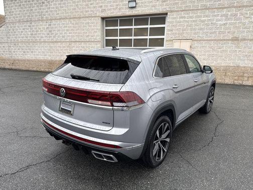 2025 Volkswagen Atlas Cross Sport 2.0T SEL Premium