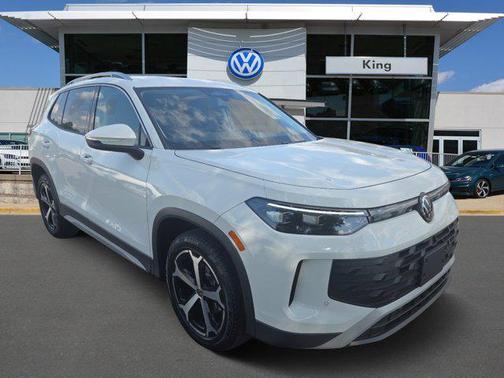 2025 Volkswagen Tiguan 2.0T SE