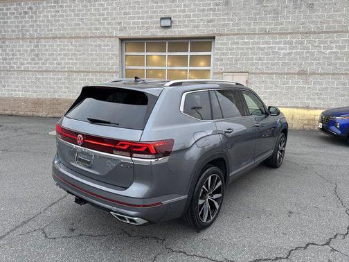 2025 Volkswagen Atlas 2.0T SEL Premium R-Line 4MOTION