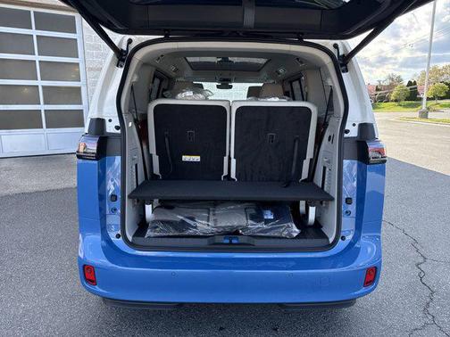 2025 Volkswagen ID. Buzz 1st Edition with 4MOTION