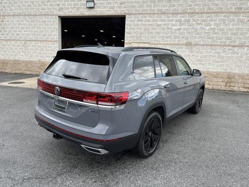 2025 Volkswagen Atlas 2.0T SE w/Technology 4MOTION
