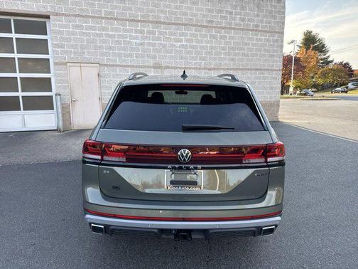 2025 Volkswagen Atlas 2.0T Peak Edition