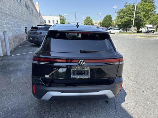 2025 Volkswagen Tiguan 2.0T S