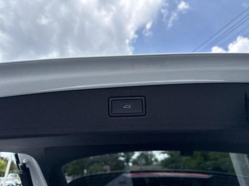 2025 Volkswagen Tiguan 2.0T SE R-Line Black 4MOTION