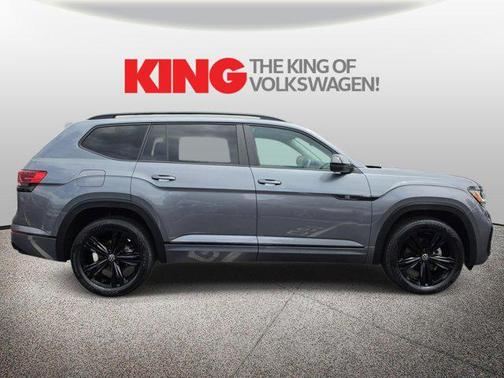 Platinum Gray Metallic 2023 Volkswagen Atlas 3.6L SEL