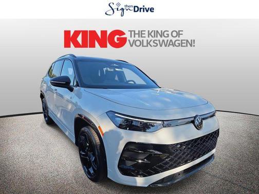 2025 Volkswagen Tiguan 2.0T SE R-Line Black 4MOTION