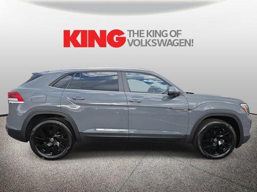 2026 Volkswagen Atlas Cross Sport 2.0T SE w/Technology 4MOTION