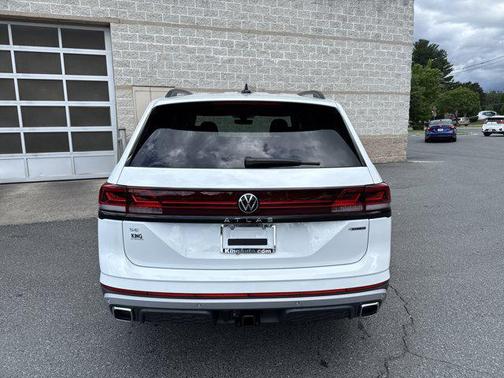 2025 Volkswagen Atlas 2.0T Peak Edition
