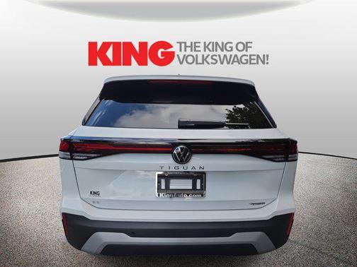 2025 Volkswagen Tiguan 2.0T SE 4MOTION