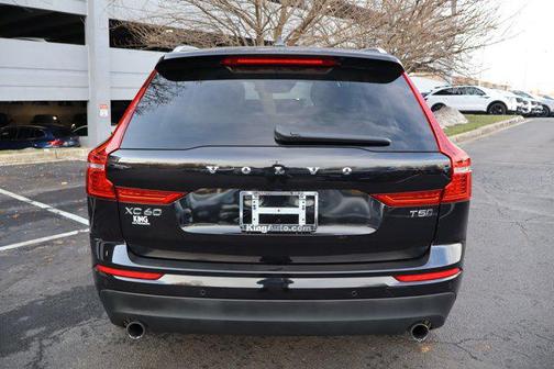 2021 Volvo XC60 T5 Momentum