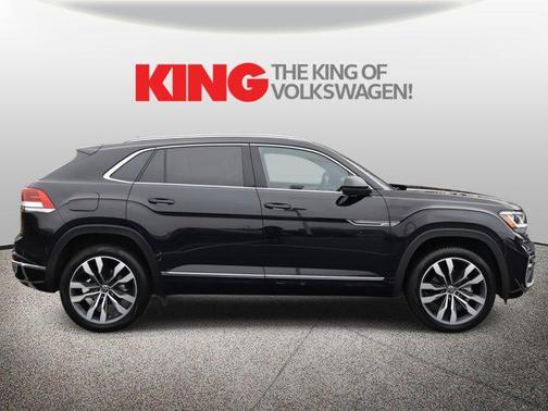 2023 Volkswagen Atlas Cross Sport 3.6L V6 SEL Premium R-Line