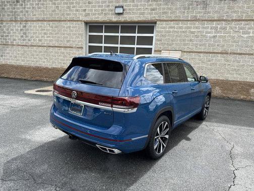 2025 Volkswagen Atlas 2.0T SEL Premium R-Line 4MOTION