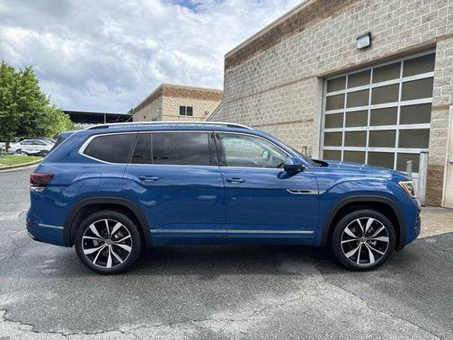 2025 Volkswagen Atlas 2.0T SEL Premium R-Line 4MOTION