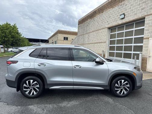 2025 Volkswagen Tiguan 2.0T S
