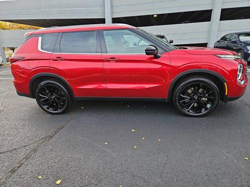 2023 Mitsubishi Outlander SE Black Edition S-AWC