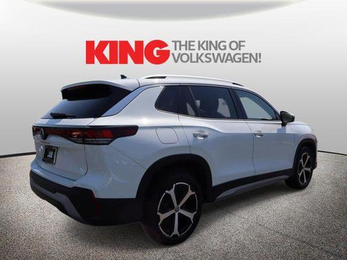 2025 Volkswagen Tiguan 2.0T SE