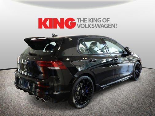 mythos black metallic 2026 Volkswagen Golf R 2.0T DSG