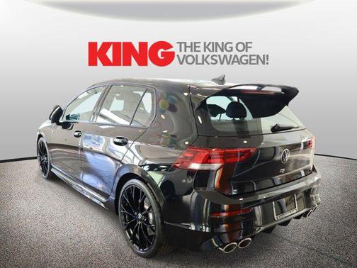 mythos black metallic 2026 Volkswagen Golf R 2.0T DSG