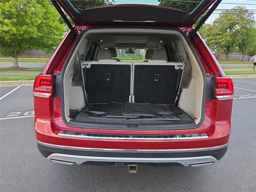 Fortana Red Metallic 2018 Volkswagen Atlas 3.6L SEL Premium