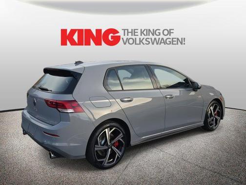 2026 Volkswagen Golf GTI 2.0T SE DSG