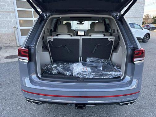 2025 Volkswagen Atlas 2.0T SEL Premium R-Line 4MOTION