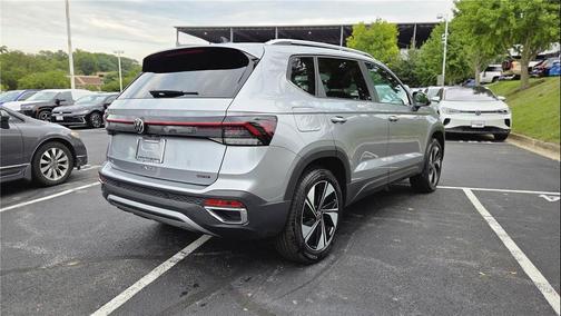 Pyrite Silver Metallic 2026 Volkswagen Taos SE