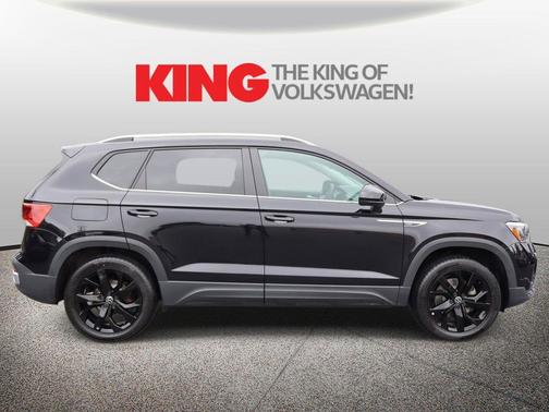 Deep Black 2023 Volkswagen Taos 1.5T SE
