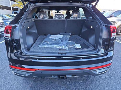 2026 Volkswagen Atlas Cross Sport 2.0T SE w/Technology 4MOTION