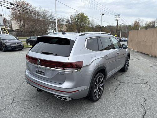2025 Volkswagen Atlas 2.0T SEL Premium R-Line 4MOTION