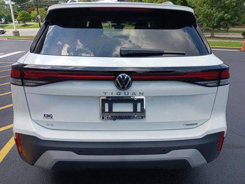 2025 Volkswagen Tiguan 2.0T SE 4MOTION