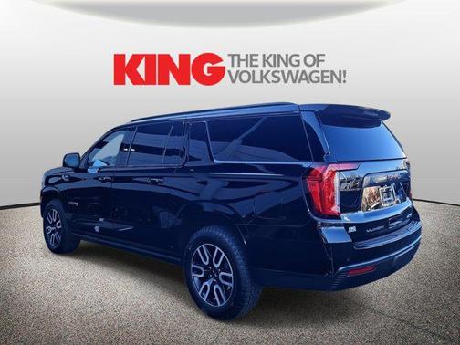 2023 GMC Yukon XL 4WD AT4