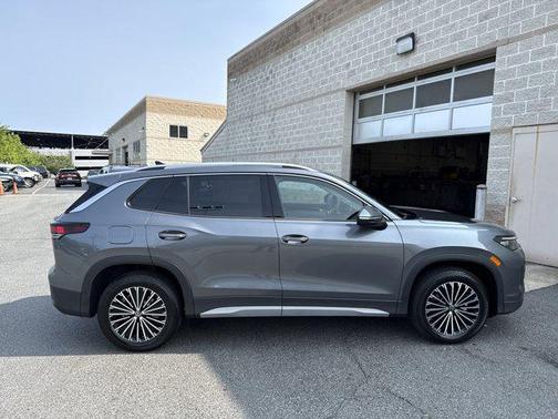 2025 Volkswagen Tiguan 2.0T S