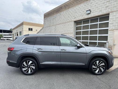 2025 Volkswagen Atlas 2.0T SEL