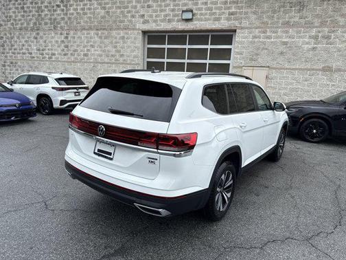 2025 Volkswagen Atlas 2.0T SE