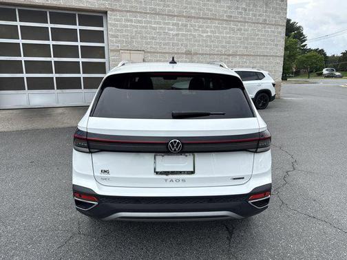 2025 Volkswagen Taos 1.5T SEL