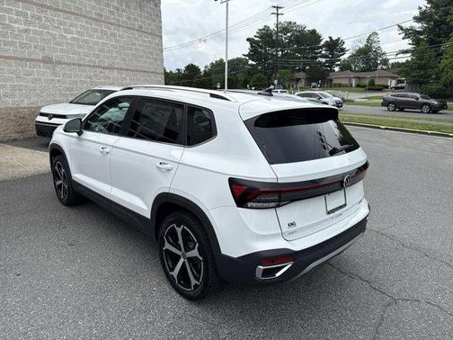 2025 Volkswagen Taos 1.5T SEL