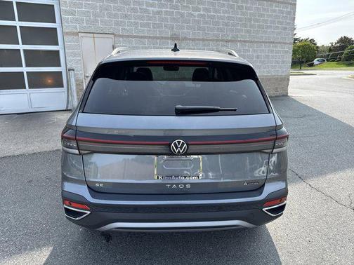 2025 Volkswagen Taos 1.5T SE