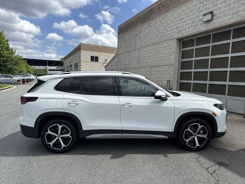 2025 Volkswagen Tiguan 2.0T SE 4MOTION