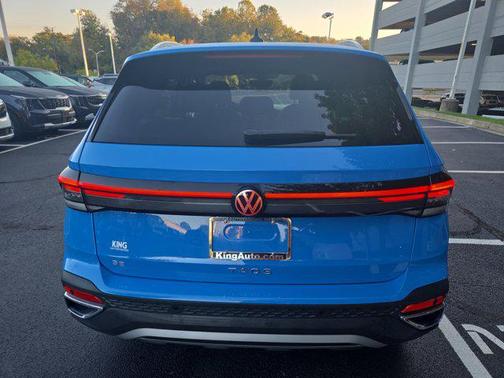 2025 Volkswagen Taos 1.5T SE