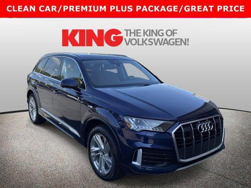 2022 Audi Q7 45 Premium Plus