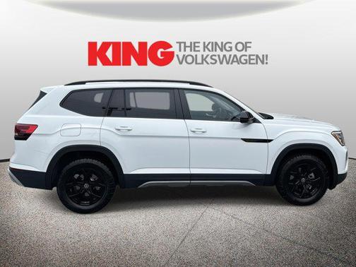 2025 Volkswagen Atlas 2.0T Peak Edition