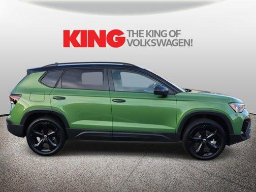 2025 Volkswagen Taos 1.5T SE Black