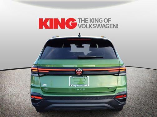 2025 Volkswagen Taos 1.5T SE Black