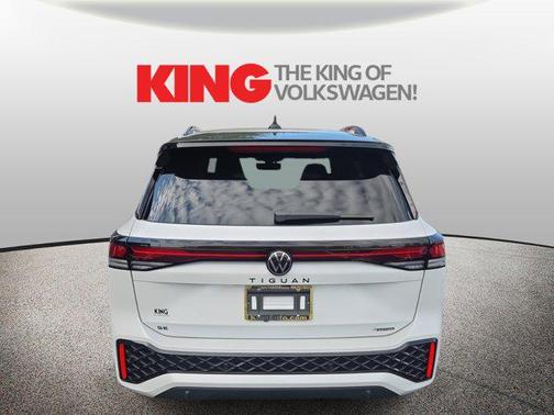 2025 Volkswagen Tiguan 2.0T SE R-Line Black 4MOTION