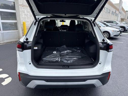 2025 Volkswagen Tiguan 2.0T SE 4MOTION