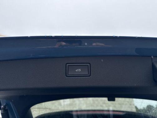 2025 Volkswagen Tiguan 2.0T SE R-Line Black 4MOTION