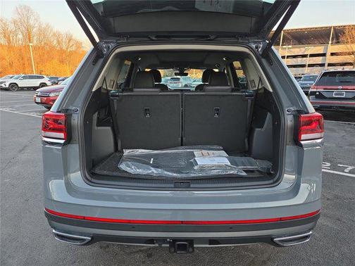 2026 Volkswagen Atlas 2.0T SE w/Technology 4MOTION